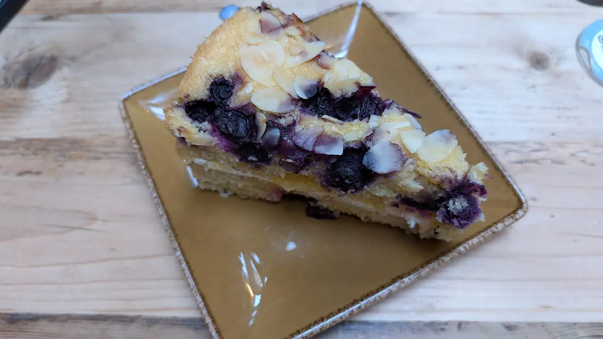 Sarni's – cake shop in Cathedral Quarter, Sheffield